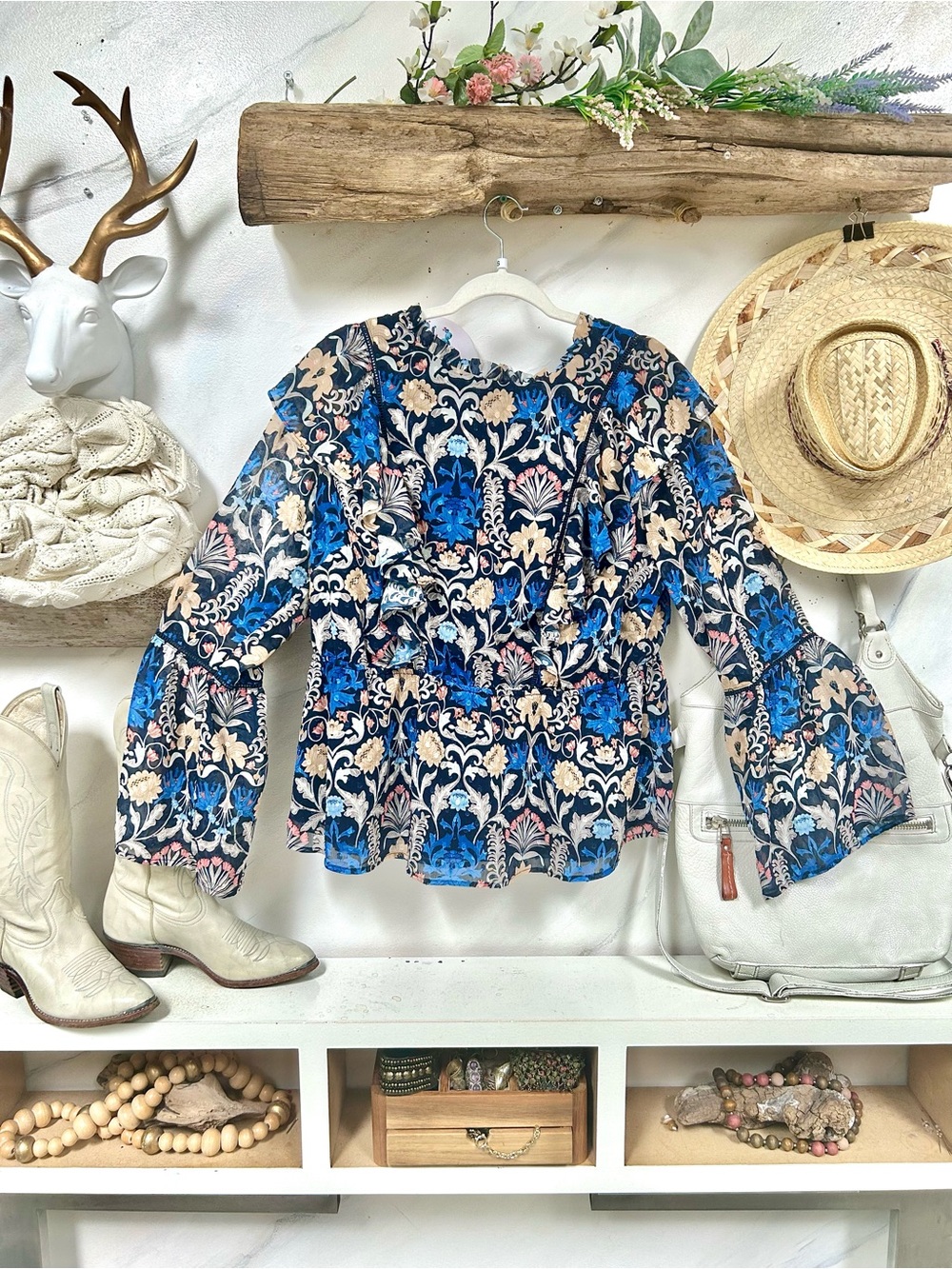 INC International Concepts Blue Floral Bell-Sleeve floral ruffled Peasant Top